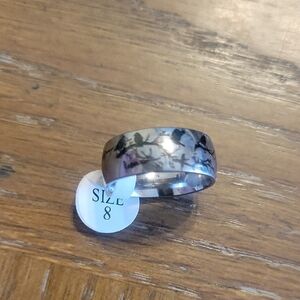 Chic Stainless Sz8 Ring with Black Bird Motif